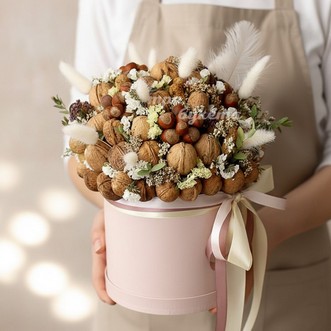 Орехи на новый год в коробке