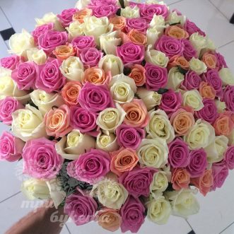 101 разноцветная роза 40 см